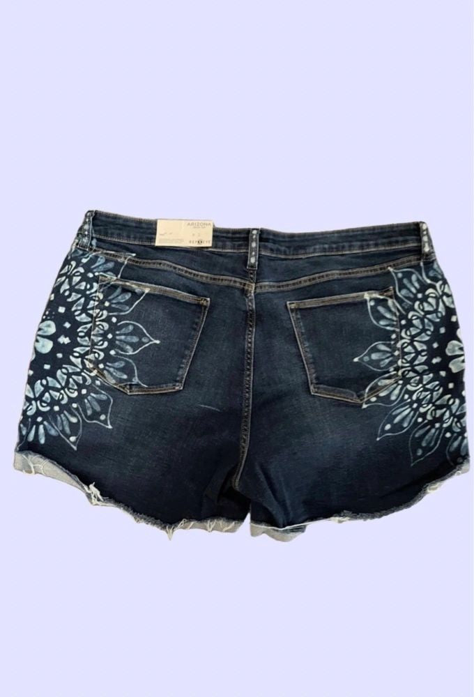 Mandala Shorts ~ Arizona Women's Size 21