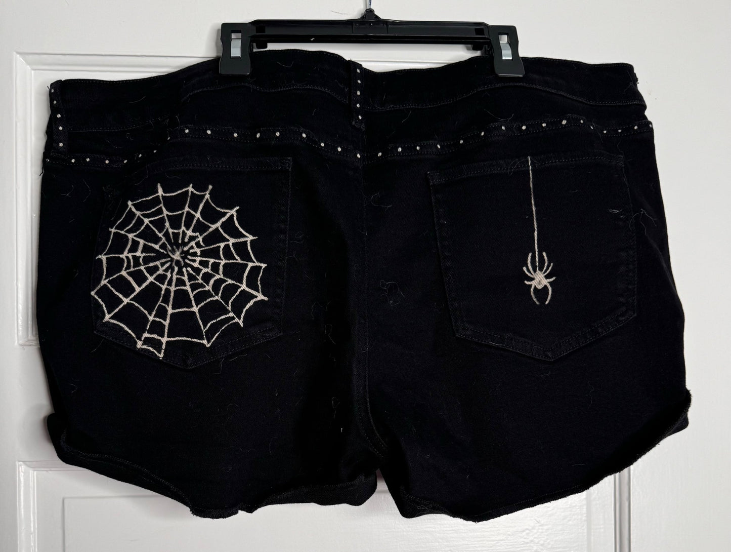 Spider Hand Bleached Shorts -  SO LO RISE SHORTIE SHORT Size 22/40W