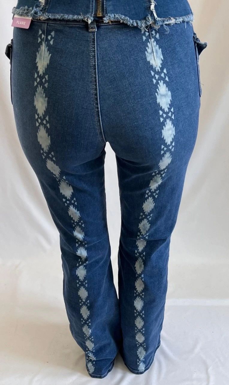 THE SOUTH WESTERN BELL - DOUBLE BUTTON MID SEAM CARGO POCKET JEAN YMI SIZE 5 - All other sizes sold. Can Make Custom.