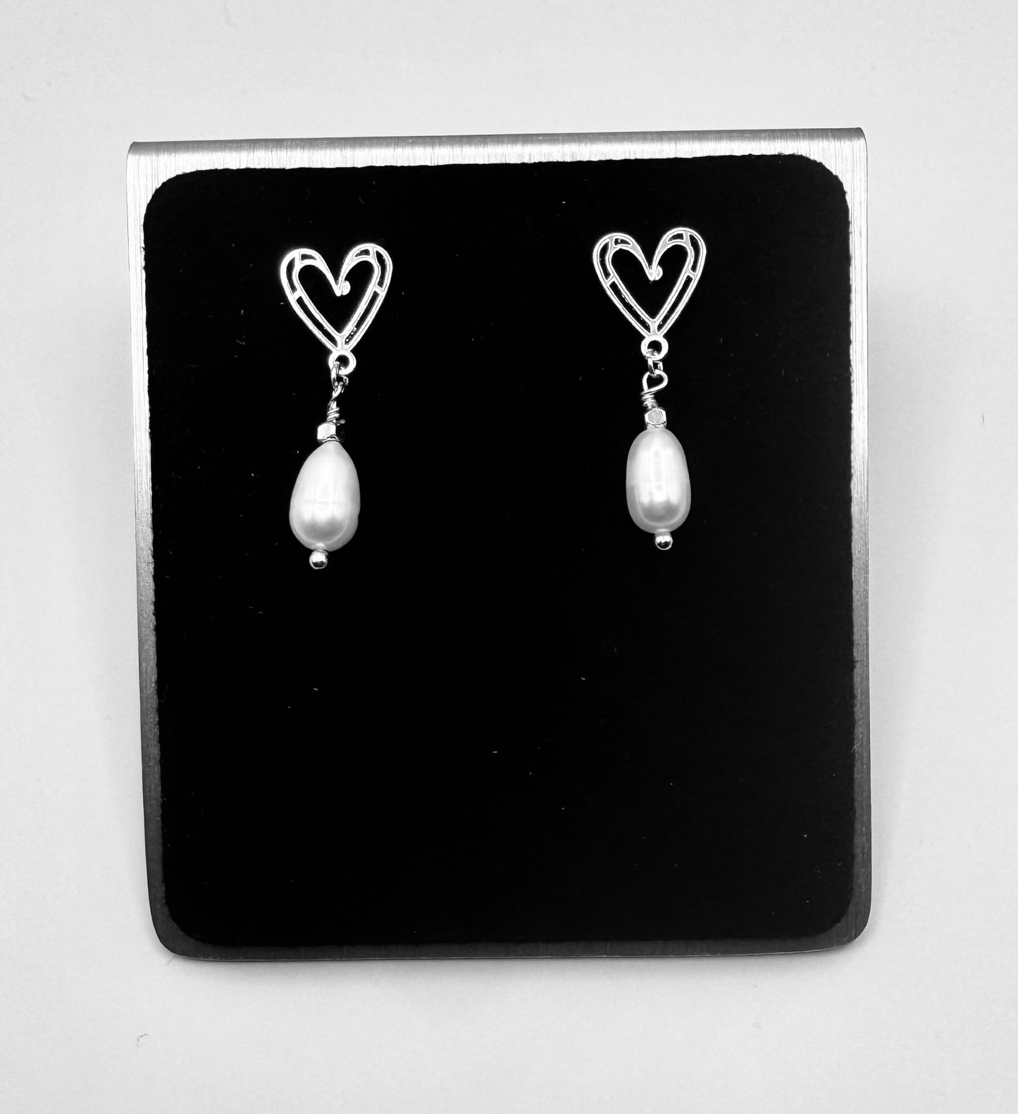 Heart Hanging Faux Pearl Earrings in Silver or gold