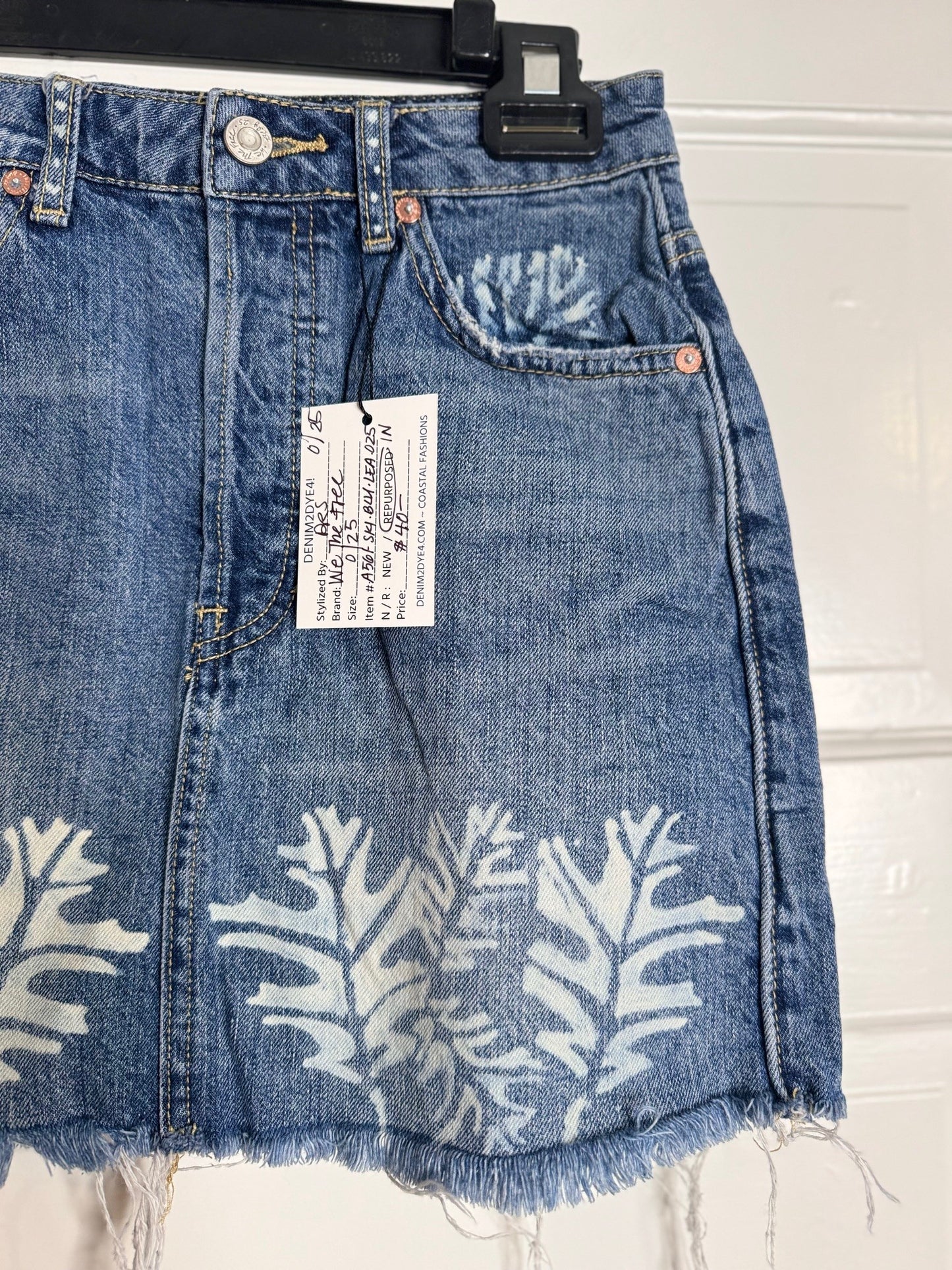 Fall Leaf Spray and Halloween Hand Bleached Button Front We the Free Light Blue Denim Mini Skirt Size 0 / 25 Women Bottom Cozy Comfort