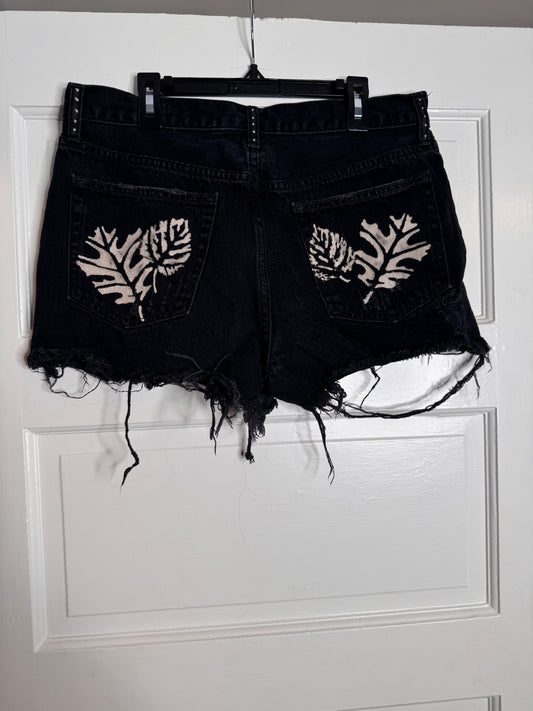 Fall Leaf Spray and Halloween Hand Bleached Button Front We the Free Black Low Rise Denim Raw hem Shorts Size 10 Women Bottom Cozy Comfort