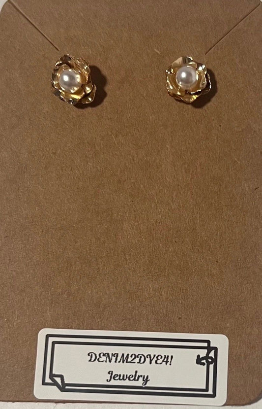 Flower Post Earrings Gold Coated with Faux Pearl