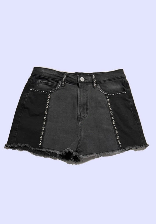 Steer Clear Black Two Toned High Rise Mom Short ~ Size 11/30 SO