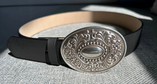 Western Oval Floral Buckle * Black Belt