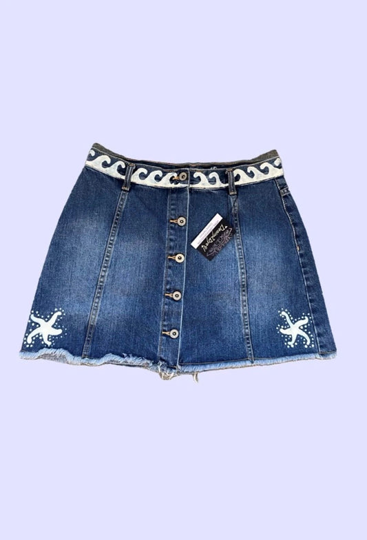 Button Front Raw Hem Starfish and Wave Mini Skirt ~ Size 6 / 28