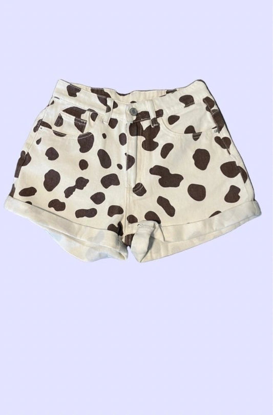 Cowprint Shorts ~ Women's Size 26/2, 27/4, 30/10