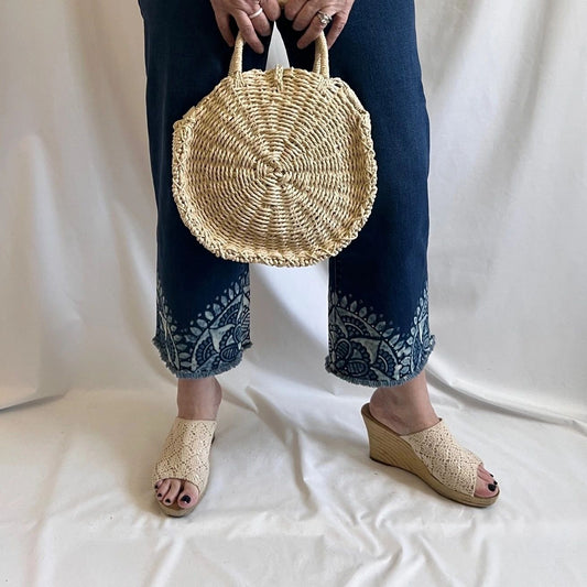 Round Ivory Woven Purse Justin & Taylor