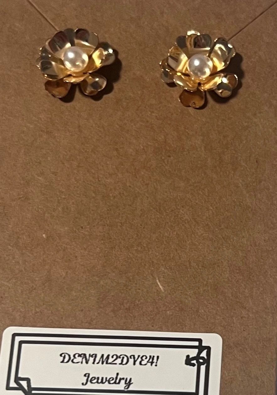 Gold Flower Post Earrings