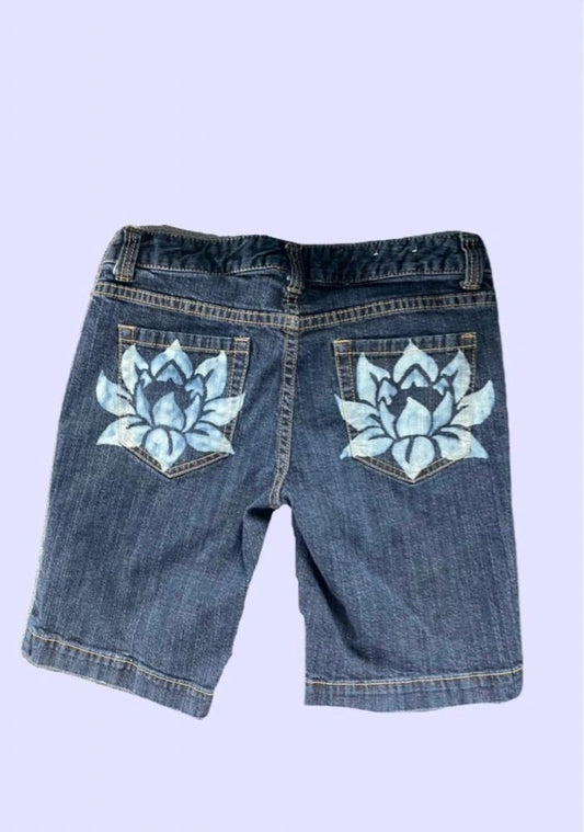 Lotus Shorts ~ Mossimo Women's Size 5/6