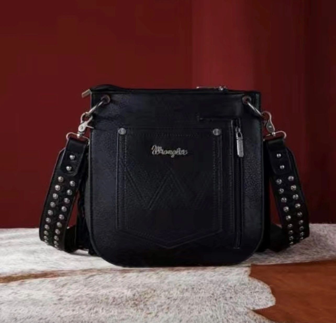 Viral Wrangler Rivets Fringe Concealed Carry Crossbody Purse -Black