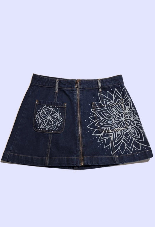 Hand-Bleached Mandala Zip Front Denim Mini Skirt ~ Size 8 - 28 / Forever 21