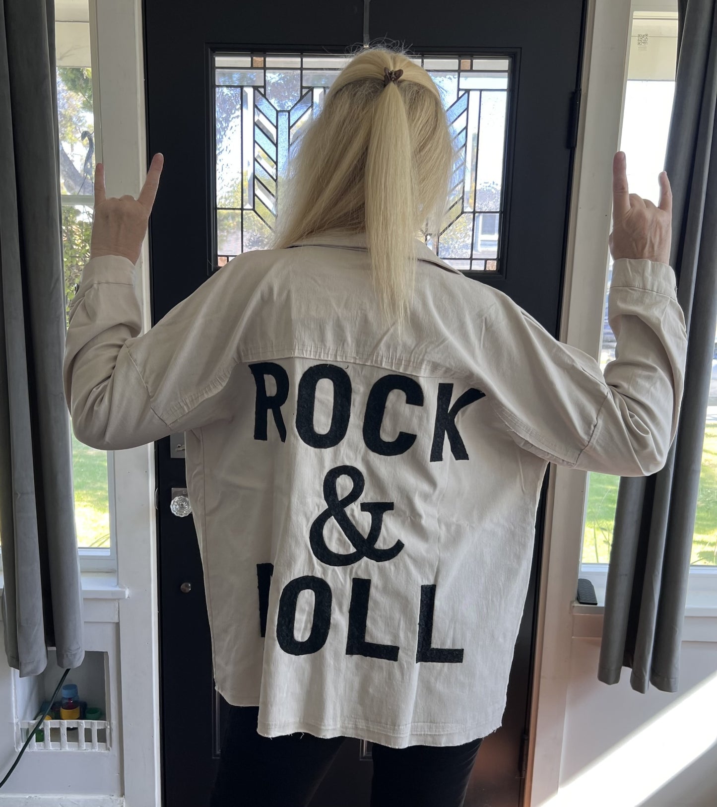 Rock & Roll Beige Long Sleeved Jacket ~ Slightly Oversized, Stretch Cuffed / Rolled with Collar & Button Front ~ ITOO